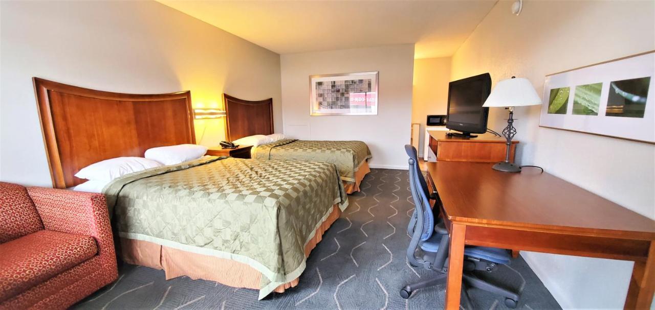 Economy 7 Inn- Newport News Ngoại thất bức ảnh
