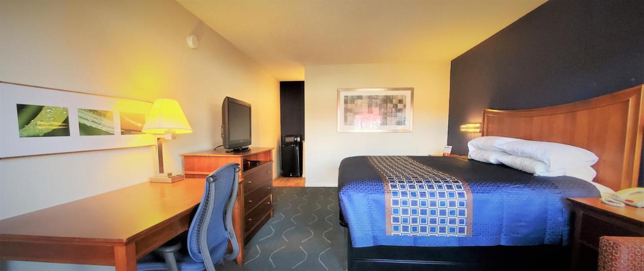Economy 7 Inn- Newport News Ngoại thất bức ảnh